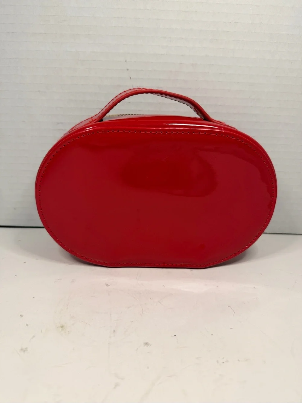 New Dior Beauty Red Patent Oval Cosmetic Toiletry Pouch with Handle